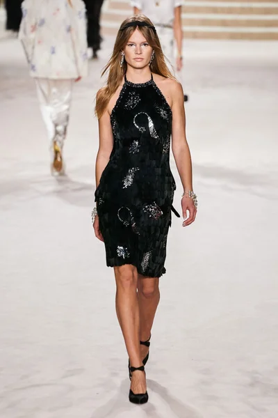 Look 69